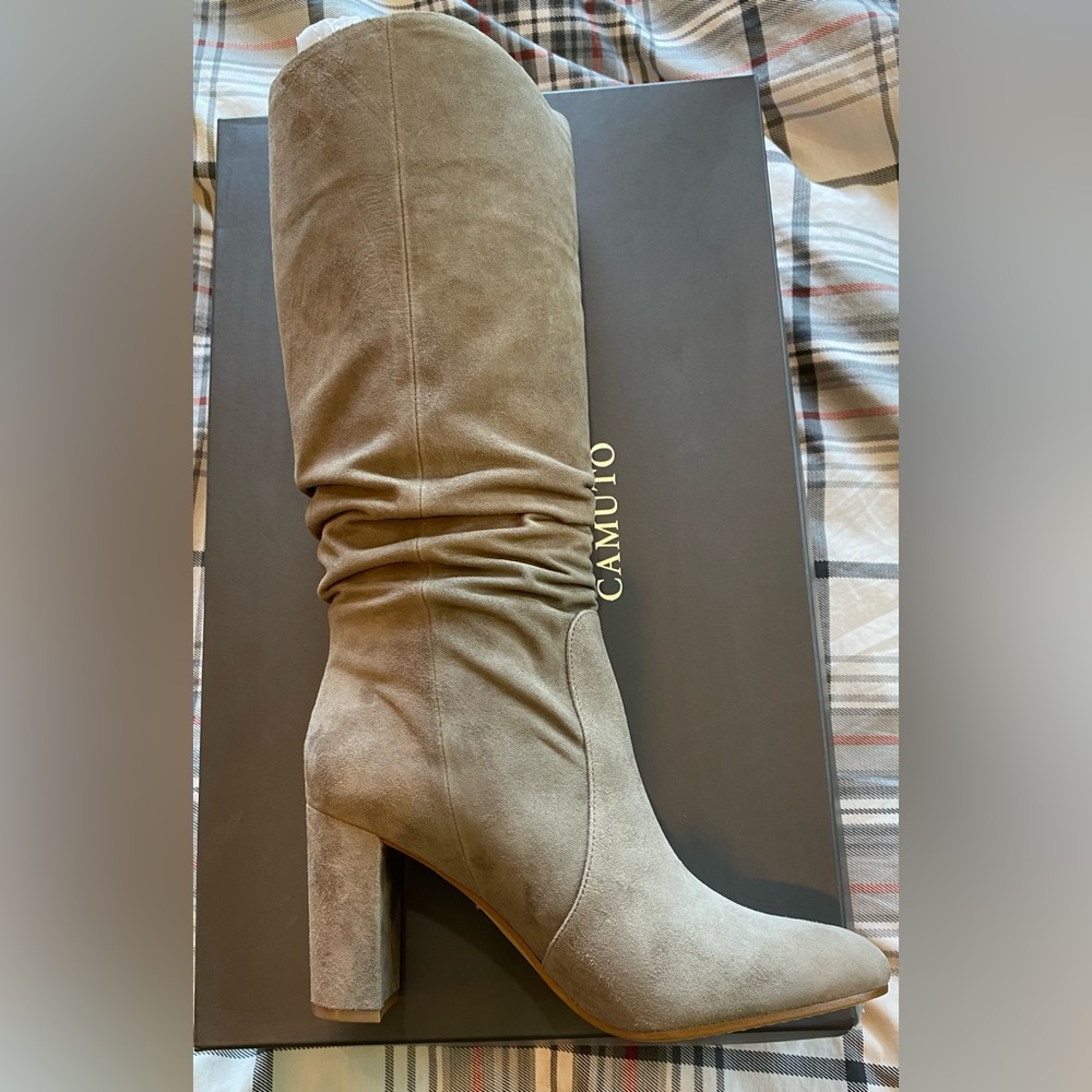 NIB Vince Camuto Suede Scrunch Boot sz 10